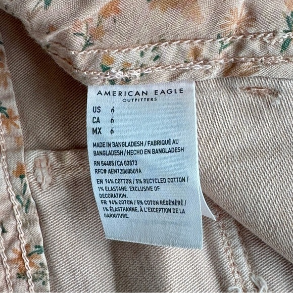 American Eagle Mid Rise Utility Pocket Shorts Light Pink Raw Frayed Hem Size 6 - Picture 4 of 13